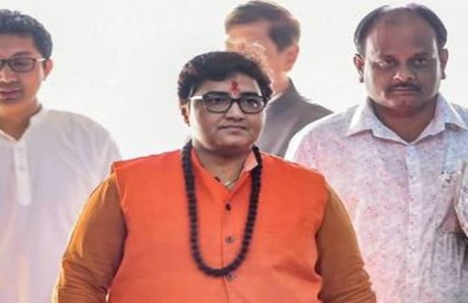 “प्रज्ञा ठाकुर कभी MP आईं तो उनका पुतला नहीं, बल्कि उन्हें पूरा जला देंगे” कांग्रेस विधायक बोले