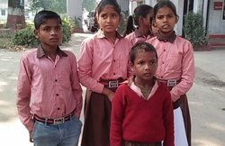 Raebareli: दलित छात्रों को जातिसूचक शब्दों से बुलाती हैं टीचर! SP ऑफिस पहुंचे प्राथमिक विद्यालय के मासूम बच्चे
