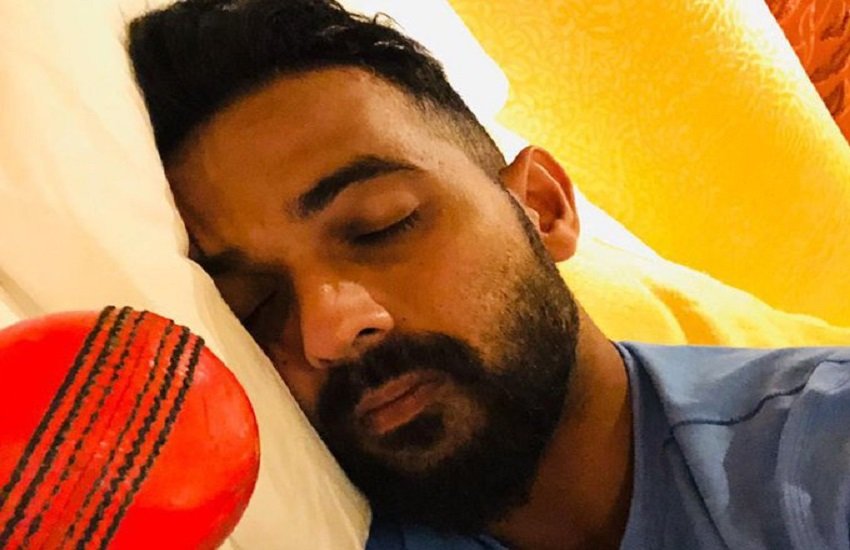 रहाणे ने पिंक गेंद के साथ शेयर की फोटो (फोटो सोर्स-twitter)