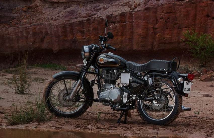 Royal Enfield Classic 350 KS Features, Royal Enfield Classic 350 KS specs, Royal Enfield Classic 350 KS Engine, Royal Enfield Classic 350 KS Power, Royal Enfield Classic 350 KS Price, Royal Enfield Classic 350 KS Offer, Royal Enfield Classic 350 KS Colors, Royal Enfield Classic 350 KS Price in India, Royal Enfield Classic 350 ES Features, Royal Enfield Classic 350 ES specs, Royal Enfield Classic 350 ES Engine, Royal Enfield Classic 350 ES Power, Royal Enfield Classic 350 ES Price, Royal Enfield Classic 350 ES Offer, Royal Enfield Classic 350 ES Colors, Royal Enfield Classic 350 ES Price in India, Royal Enfield 350 Cheapest Variant, Royal Enfield 350 price, Royal Enfield 350 features, Royal Enfield 350 specification, Royal Enfield 350 detail