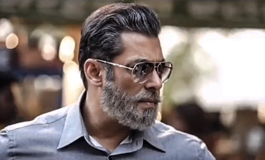 इसी साल सलमान खान भी सफेद दाढ़ी में नजर आए। ये पहली फिल्म थी जिसमें सलमान इस तरह से नजर आए।