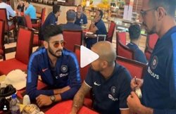 VIDEO: शिखर धवन ने ‘BALA’ बनकर अक्षय कुमार की उतारी नकल तो भुवनेश्वर ने लिए मजे, कहा- भूलने का तो नैचुरल टैलेंट है