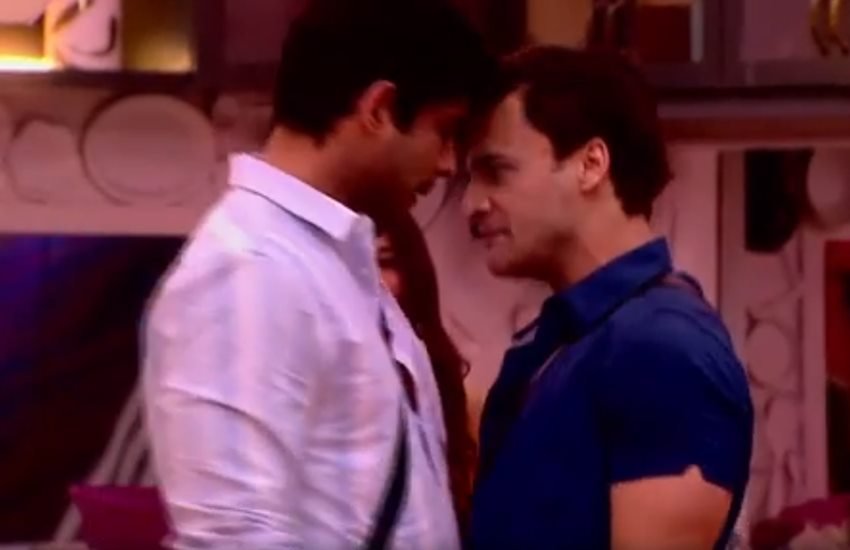 bigg boss,sidharth shukla, bigg boss 13, bigg boss voot, sidharth shukla, asim riaz, sidharth shukla age, asim riaz, siddharth shukla asim riaz fight, siddharth shukla asim riaz, sidharth shukla bigg boss, sidharth shukla bigg boss 13, sidharth shukla wife, sidharth shukla and rashmi desai,bb13, BB13 Sidharth, bigg boss contestants, khesari lal, khesari lal yadav bigg boss, सिद्धार्थ शुक्ला की लड़ाई, शुक्ला की आसीम से लड़ाई, बिग बॉस में लड़ाई,