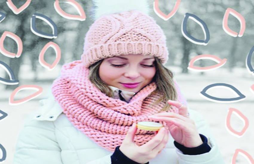 सरसों तेल में सल्फर होता है तो त्वचा में खुजली नहीं होने देता। सरसों तेल में सल्फर होता है तो त्वचा में खुजली नहीं होने देता।