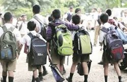 महाराष्ट्र: स्‍कूल में मूक-बधिर छात्रों से मालिश करवाती थी महिला टीचर, हुई 5 साल की जेल