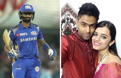 9 चौके और 4 छक्के जड़ मुंबई इंडियंस के सूर्य ने बिखेरी चमक, वाइफ की खूबसूरती नहीं बल्कि इस अदा के हैं दीवाने