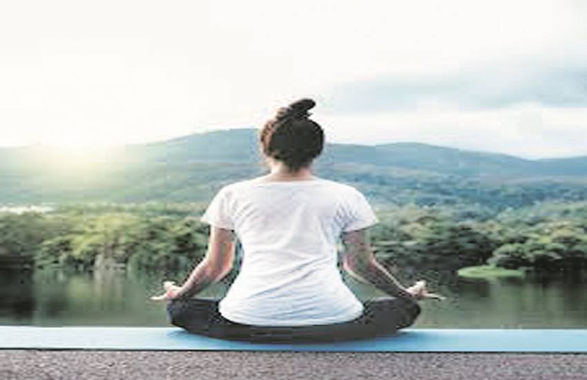 ॐ तत्सत् ॐ ही सत्य है।