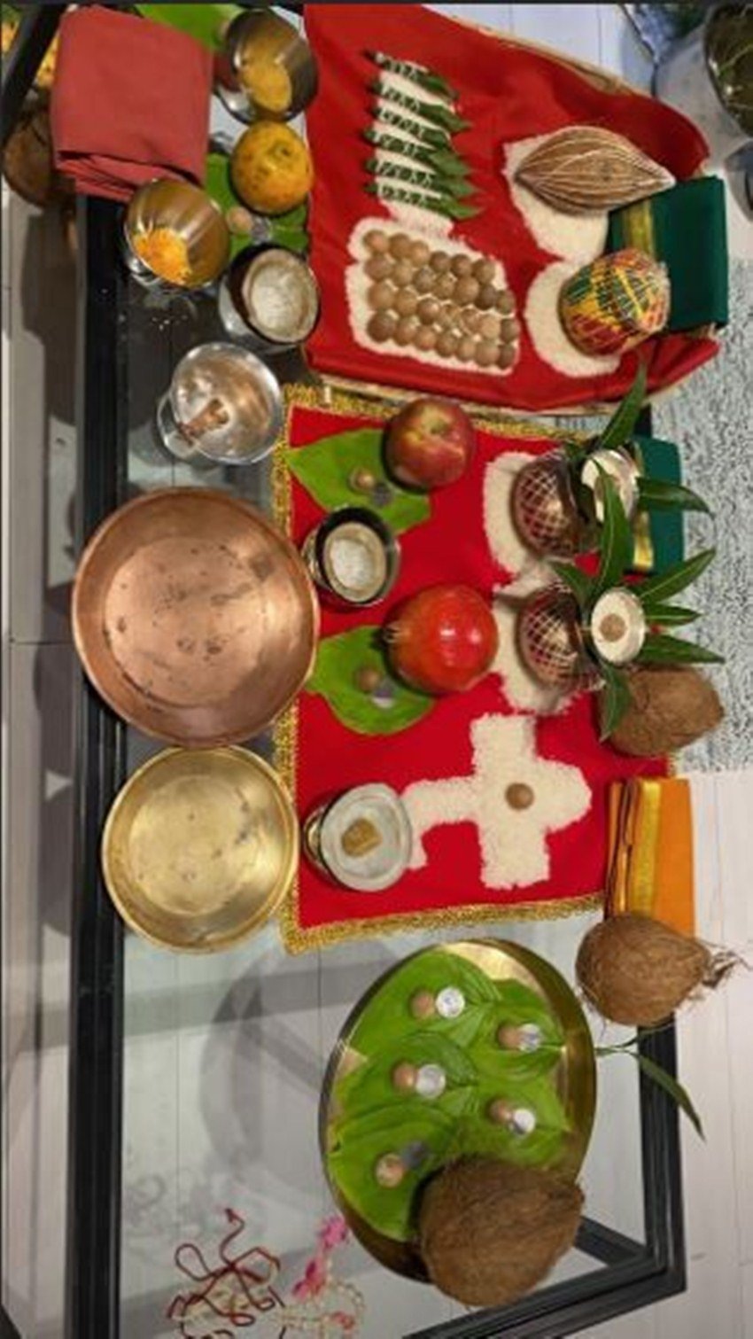 नेहा पेंडसे ने अपनी इंस्टा स्टोरी पर शादी से पहले होने वाली ग्रहमुख पूजा की फोटोज शेयर की हैं।