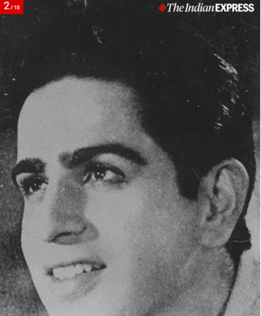 दिलीप कुमार ने अपना बॉलीवुड डेब्यू साल 1944 में आई फिल्म ज्वार भाटा से किया था।