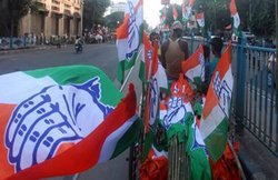 CAA Protest: हिंसा में मारे गए मोहम्मद वकील के घर पहुंचे कांग्रेस नेता, मृतक के पिता ने दी यह नसीहत