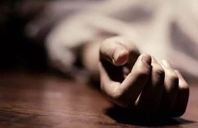 पहले पिता की कुल्हाड़ी से हत्या की, फिर डीजे में नाचने गया युवक, पुलिस ने किया गिरफ्तार