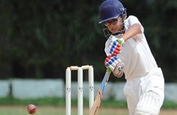 राहुल द्रविड़ के बेटे समित ने जड़ा शानदार दोहरा शतक, गेंदबाजी में भी दिखाया कमाल