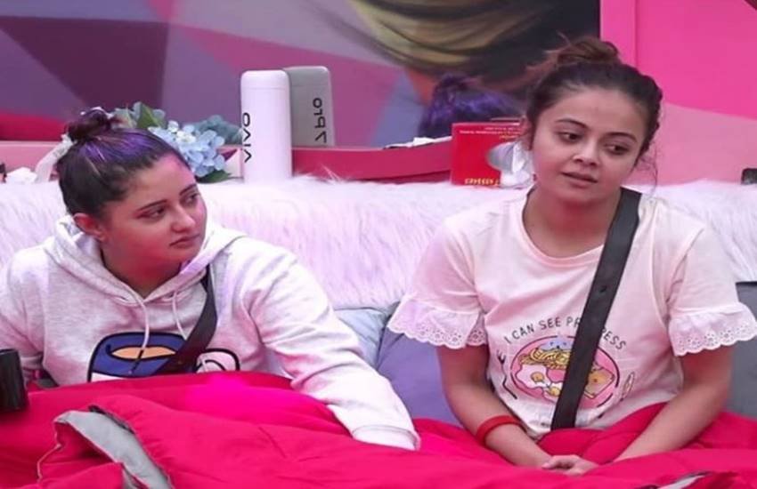 Devoleena Bhattacharjee, Bigg Boss 13, Devoleena Bhattacharjee injury, Devoleena Bhattacharjee,Vikas Gupta,Devoleena is back,Devoleena to return,Salman Khan, Rashmi desai