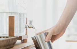 weather, weather forecast today, Health news, weather today, hot water, drinking water, today weather, Drinking Water In Winter, sehat ki khabre, aaj ka mausam, Drinking Water In Winter in Hindi, how to drink more water in winter, drinking less water in winter, how much water to drink during winter, benefits of drinking water, water during winter months, water in winter, water in winter to drink