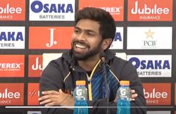 VIDEO: पाकिस्तानी पत्रकार ने पूछा बेवकूफाना सवाल, श्रीलंकाई क्रिकेटर ने किया ट्रोल; सोशल मीडिया पर भी उड़ रही हंसी