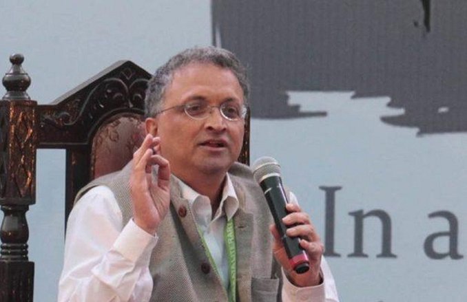 ‘टुकड़े-टुकड़े गैंग के असली चेहरे दिल्ली में बैठे हैं’, इतिहासकार रामचंद्र गुहा का केंद्र सरकार पर हमला