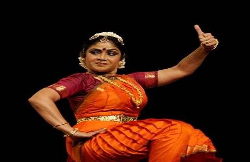 कुचिपुडी व भरतनाट्यम नृत्यांगना आनंदा शंकर 