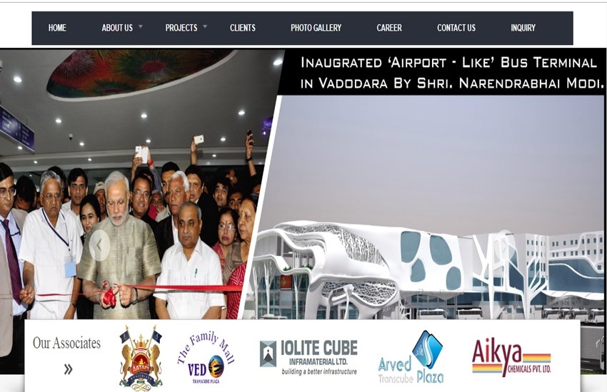 वडोदरा में एयरपोर्ट जैसी सुविधायुक्त बस टर्मिनल का उद्घाटन करते पीएम नरेंद्र मोदी। (फोटो सोर्स- http://www.ccel.in/Default.aspx)