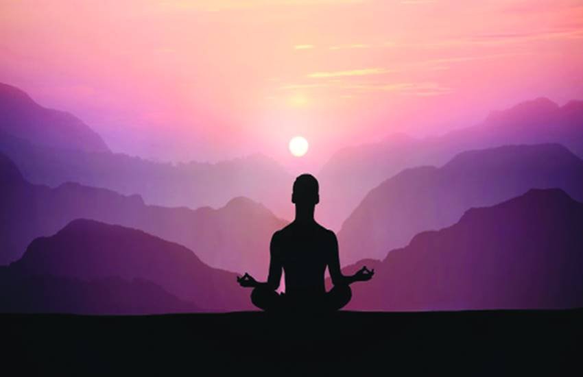 सात्विक, राजस, तामस तीनों गुण प्रकृति के हैं।