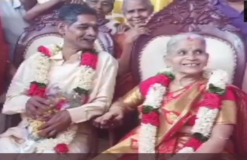 67 साल के कोचनियन मेनन और 66 साल की पीवी लक्ष्मी ने केरल के वृद्धाश्रम में शादी कर ली (फोटो सोर्स- एएनआई)