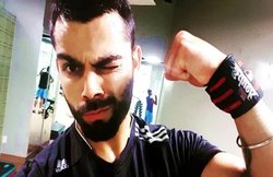 विराट कोहली का बड़ा खुलासा, दोहरा शतक जड़ने के बाद खाया था चिकन बर्गर और चॉकलेट शेक