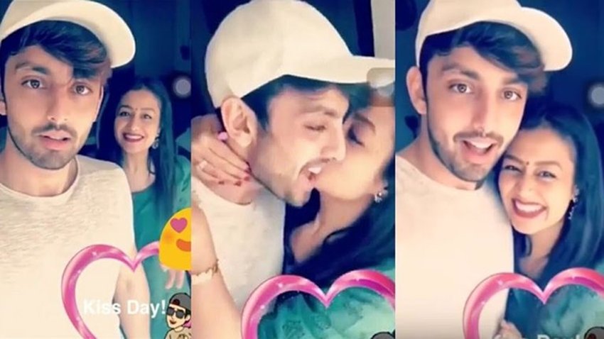 नेहा कक्कड़ और हिमांश कोहली ने करीब 2 सालों तक एक दूसरे को डेट किया था।