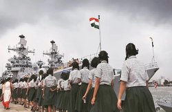 Happy Indian Navy Day 2019 Wishes Images, Status, Quotes: जिनके होठों पर हंसी, और पांव में छाले होंगे…. इंडियन नेवी से ये कोट्स जरूर करें शेयर