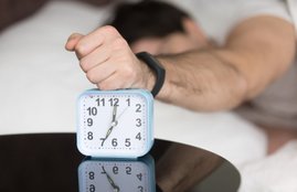 sleep deprivation, Effects of Sleep Deprivation on Body, Causes of sleep deprivation, कितने घंटे की नींद लेनी चाहिए, How much sleep do you need, Treatment for sleep deprivation, Diabetes, Type 2 Diabetes, Memory Loss, Weight Gain, sleep deprivation effects on the brain, sleep deprivation stages, lack of sleep is called, sleep deprivation treatment