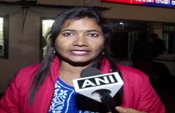 रिपोर्टिंग के दौरान महिला पत्रकार पर हमला, कमरे में बंद कर दीं गालियां; फिर तोड़ डाला कैमरा