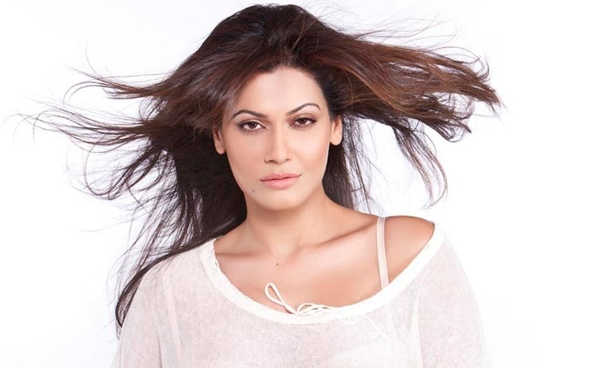 जेल से रिहा होने के बाद पायल ने कहा- मुझे राजनीतिक रूप से पीड़ित किया गया है। मैं हमेशा देश के बारे में सोचती हूं और मैंने अपने देश के इतिहास को समझने की कोशिश की है। लेकिन मैं गलत तरीके से जेल नहीं जाना चाहती। मैं न्यायपालिका की शुक्रगुजार हूं।