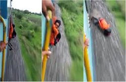 मुंबई लोकल के गेट पर झूलकर युवक दिखा रहा था स्टंट, पोल से टकराया और हो गई मौत, देखें Video