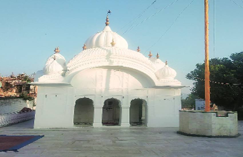गुरु अमरदास का 95 साल की उम्र में पंजाब के गोइंदवाल में 1574 में निधन हुआ। 