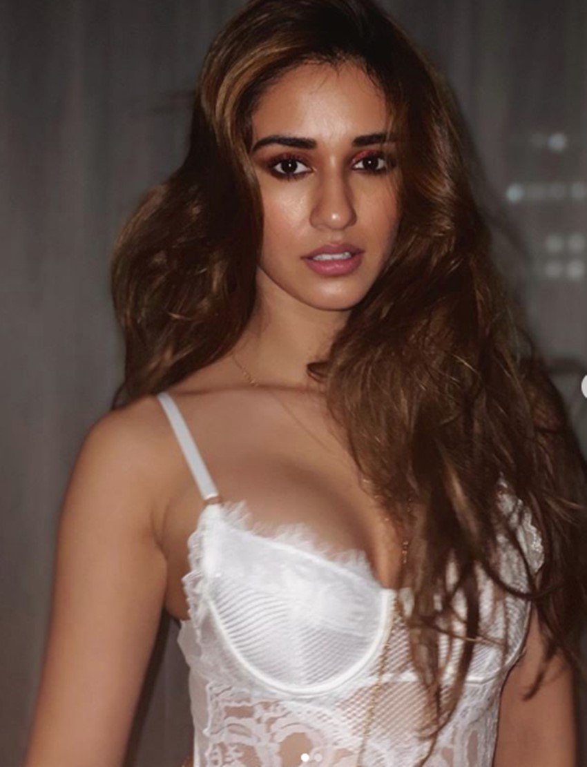 Disha Patni, Malang, Malang Trailer, Disha Patani in Malang, Disha Patani Malang Look, Disha Patani in A Bold Awtaar, Disha Patani Glamorous Pictures, Disha Patani With Aditya Roy Kapoor, Disha Patani Promoting Movie Malang, Disha Patani and Aditya Roy Magical Chemistry, entertainment news, Bollywood NEWS, Television news