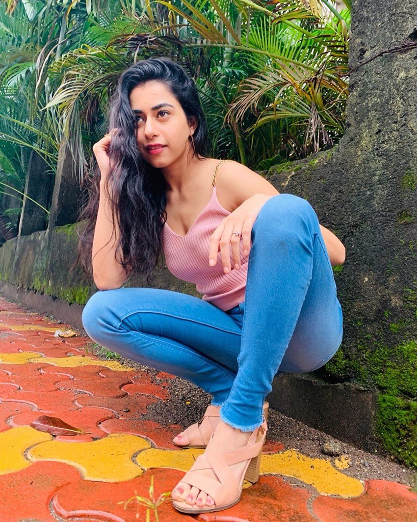 सेजल बचपन से ही एक्टर बनना चाहती थीं। अपने सपनों को उड़ान देने के लिए सेजल ने मुंबई का रुख कर लिया।