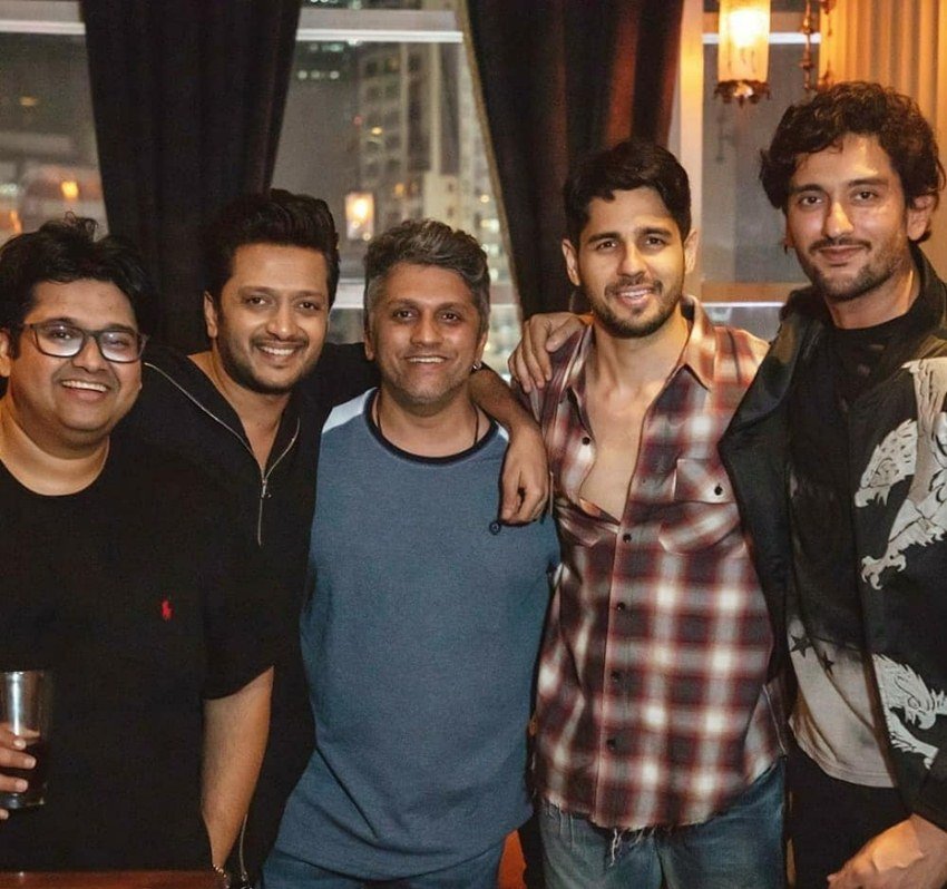 इसके अलावा शाद ने आवारापन, आशिकी 2, एक विलेन, हेट स्टोरी 4, वो लम्हें, मस्तीजादे, सांड की आंख और मरजावां जैसी फिल्मों में अहम रोल निभाया है।