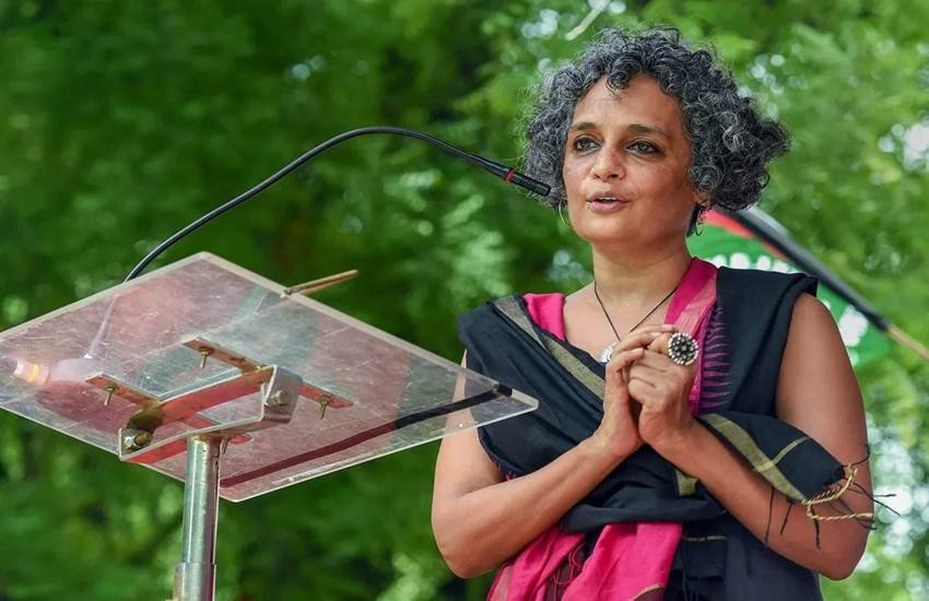 Arundhati Roy, Jami, CAA,