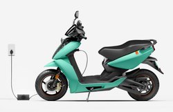 Ather 450X: लांच हो गई देश की सबसे फास्ट इलेक्ट्रिक स्कूटर! सिंगल चार्ज में चलेगी 85 KM, देगी Bajaj Chetak को टक्कर