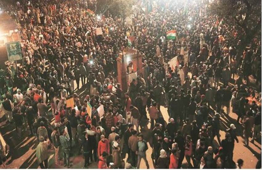 caa protests, shaheen bagh, CAA NRC, Shaheen Bagh, CAA, NRC, dipak chaurasiya, sudhir chaudhary, NPR, Shaheen Bagh, social media, bjp, modi, media