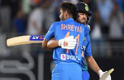 VIDEO: युजवेंद्र चहल की संगत में रहकर अय्यर ने खेलनी सीखी तूफानी पारी, मैच के बाद बताया अपनी बल्लेबाजी का राज