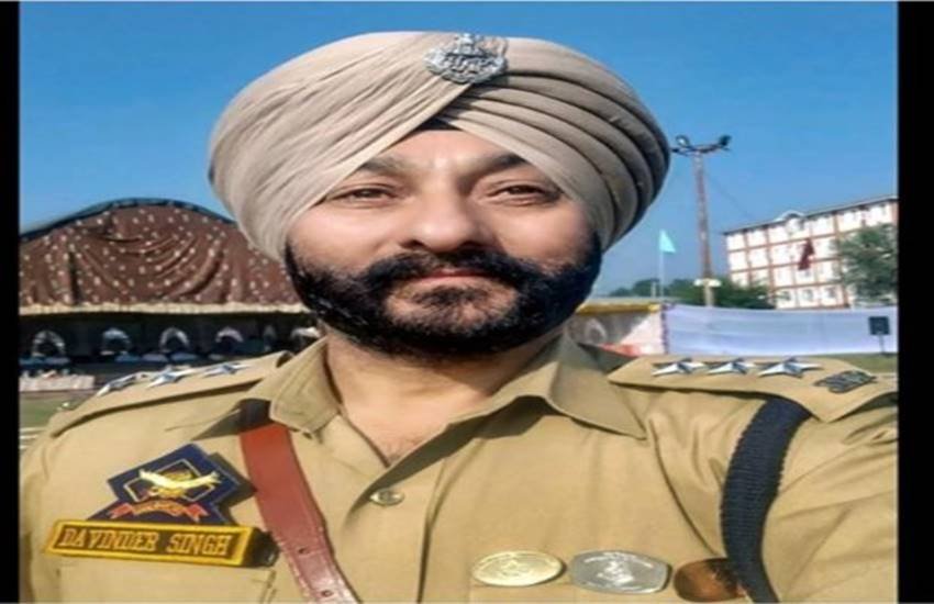 राष्ट्रपति पदक से सम्मानित डीएसपी देविन्दर सिंह। 