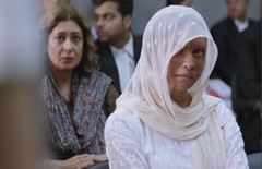 Chhapaak Movie Review, Rating, Box Office Collection LIVE Updates: छपाक को कोर्ट से बड़ा झटका, थिएटर्स में मूवी देखने के लिए फैंस की लंबी लाइन 