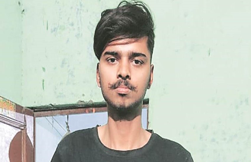 20 साल के हरजीत सिंह दिल्ली यूनिवर्सिटी के छात्र हैं। 