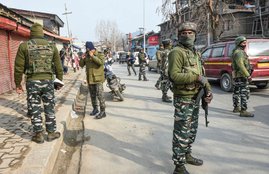 Jammu and Kashmir, J&K, Broadband, 2G Services, UT, Ban, Social Media, जम्मू और कश्मीर, कश्मीर, जम्मू, सत्यपाल मलिक, बैन, प्रतिबंध, इंटरनेट, ब्रॉडबैंड, 2जी सेवाएं, सोशल मीडिया, राष्ट्रीय खबरें, जनसत्ता समाचार, हिंदी समाचार