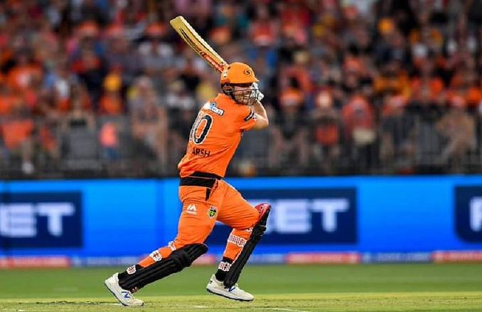 VIDEO: IPL 2020 में SRH ने मिशेल मार्श पर खेला 2 करोड़ का दांव, बल्लेबाज ने BBL में दिखाया दम और जड़ दिए 8 लंबे छक्के