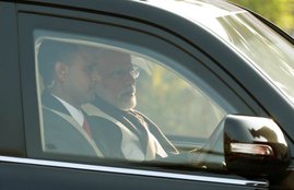 Narendra Modi, BJP, NDA, BJP PM, PM Modi, Cars, Narendra Modi Cars, RTI, PMO, Jinendra Surana, MP, State News, National News, Hindi News, प्रधानमंत्री नरेंद्र मोदी, पीएम मोदी, पीएमओ, मोदी की गाड़ियां, प्रधानमंत्री की कारें, राष्ट्रीय खबरें