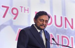 टैक्स का ज्‍यादा बोझ लोगों के साथ अन्‍याय है- बजट से ऐन पहले बोले CJI बोबडे