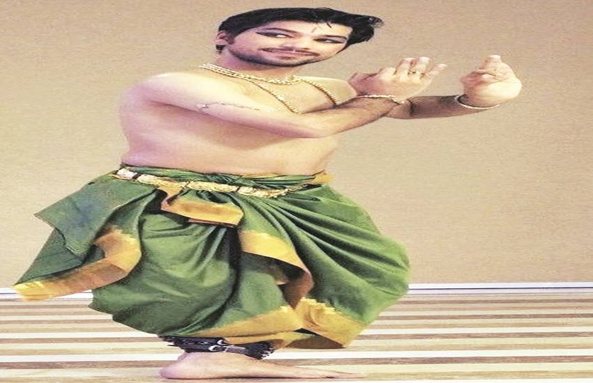 सोहैल भान ने भरतनाट्यम नृत्य को गुरु जस्टीन मैकार्थे के सान्निध्य में सीखा है। 