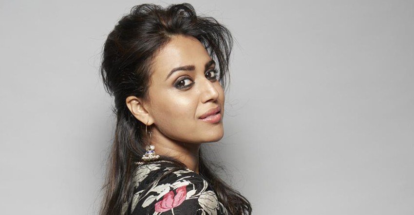 JNU Voilence ,Swara Bhasker, Swara Bhaskar Cried on JNU Violence, JNU Violence in Campus, JNU Violence by masked goons, Swara Bhaskar Urgent appeal To People, Swara Bhaskar Appeal to Reach JNU Campus ASAP, ENTERTAINMENT News, bollywood news, television news