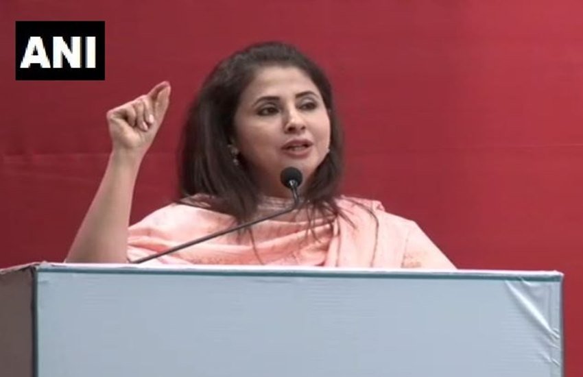 बॉलीवुड एक्ट्रेस उर्मिला मांतोडकर (Photo: ANI)