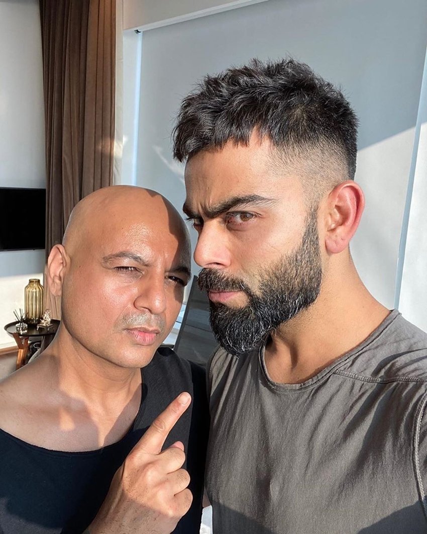 बता दें कि भारत के खिलाफ सीरीज के लिए श्रीलंकाई क्रिकेट टीम गुरुवार को ही गुवाहाटी पहुंच चुकी है। पहला टी20 मैच भी यहीं होना है। कोहली के लिए निजी तौर पर भी यह साल काफी अहम है। इस साल अक्टूबर में ऑस्ट्रेलिया में टी20 वर्ल्ड कप खेला जाना है। कोहली के पास वहां भारत को चैंपियन बनाकर पहली बार आईसीसी का कोई टूर्नामेंट जीतने का मौका होगा।